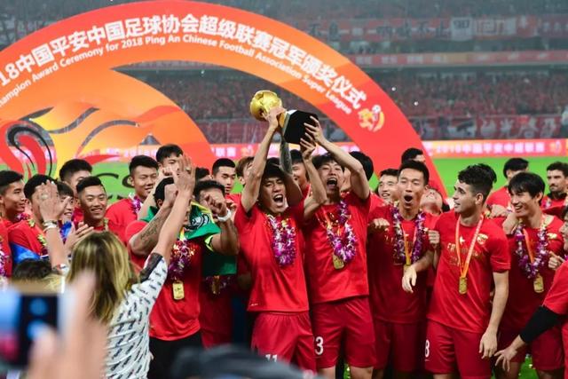 周琦25+22广东险胜福建 张帆17分北控大胜四川
